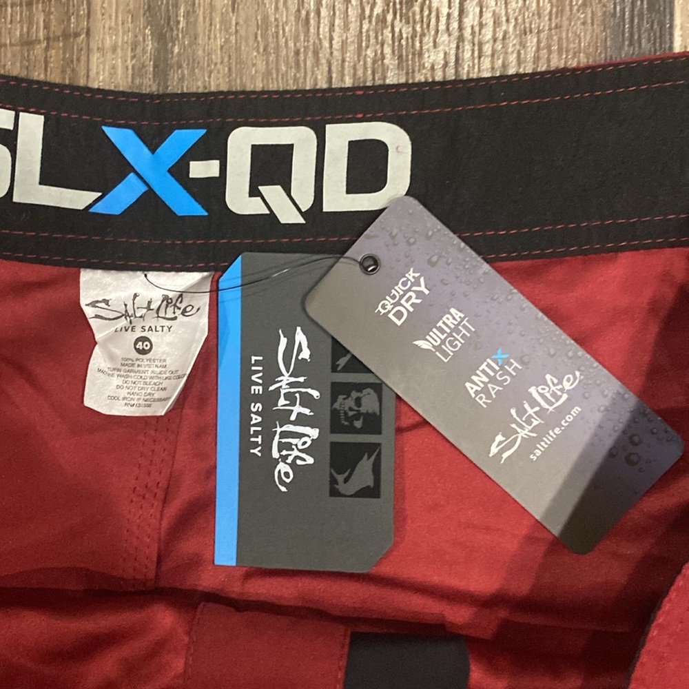 NWT Salt Life board shorts. Size 40 - Picture 3 of 5